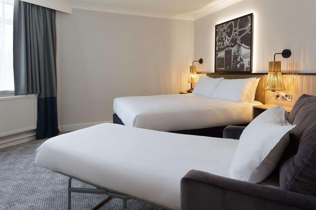 Doubletree By Hilton London Elstree Hotel บอร์แรมวูด ห้อง รูปภาพ