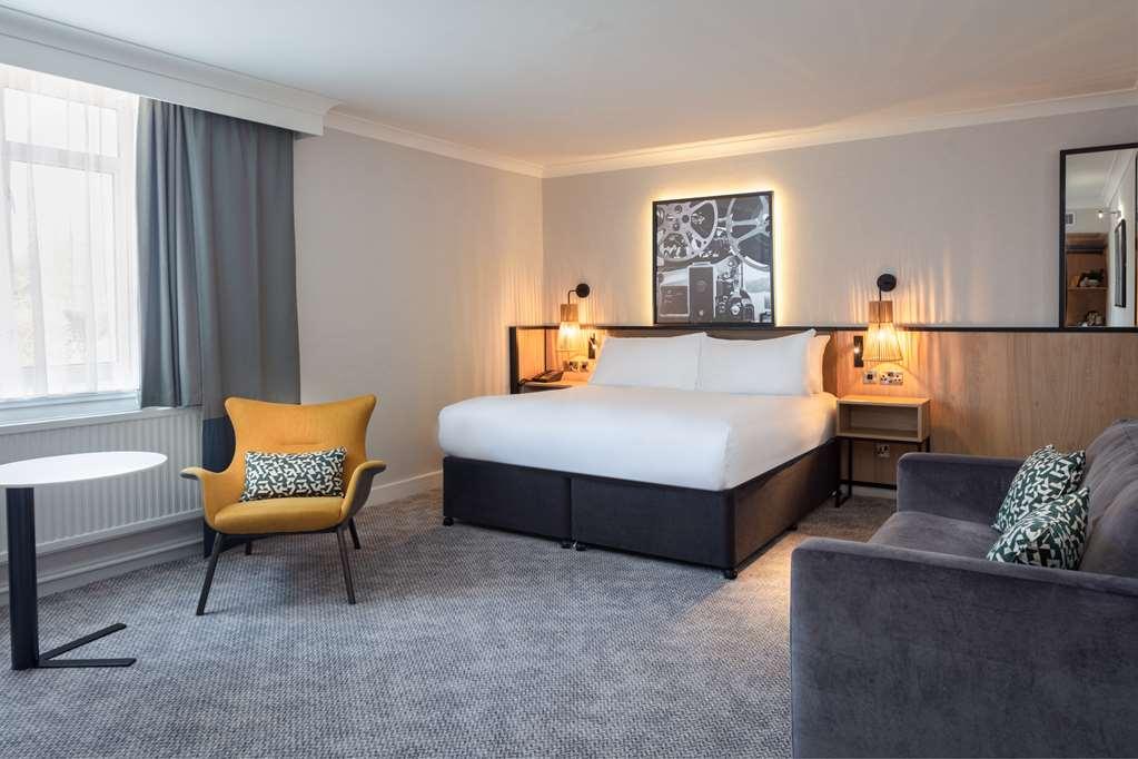 Doubletree By Hilton London Elstree Hotel บอร์แรมวูด ห้อง รูปภาพ