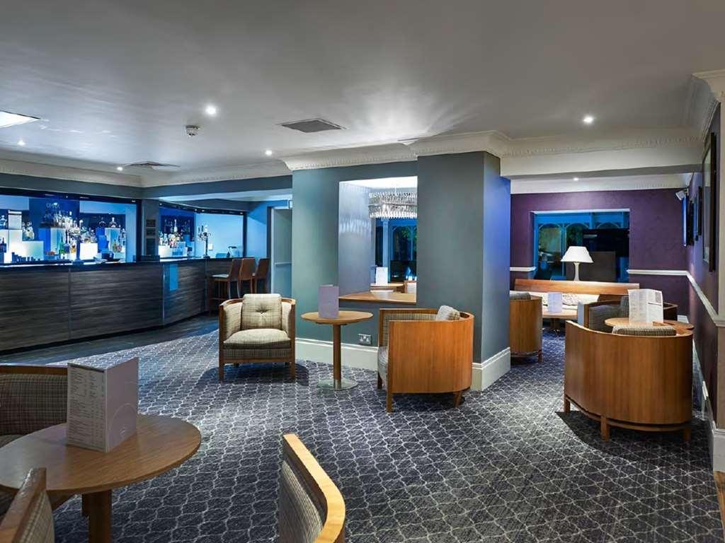 Doubletree By Hilton London Elstree Hotel บอร์แรมวูด ร้านอาหาร รูปภาพ